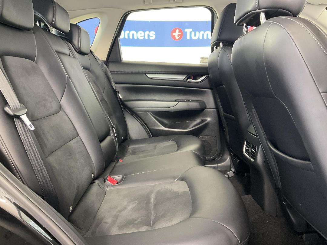 Photo '20' of Mazda CX-5 Photo '20' of Mazda CX-5