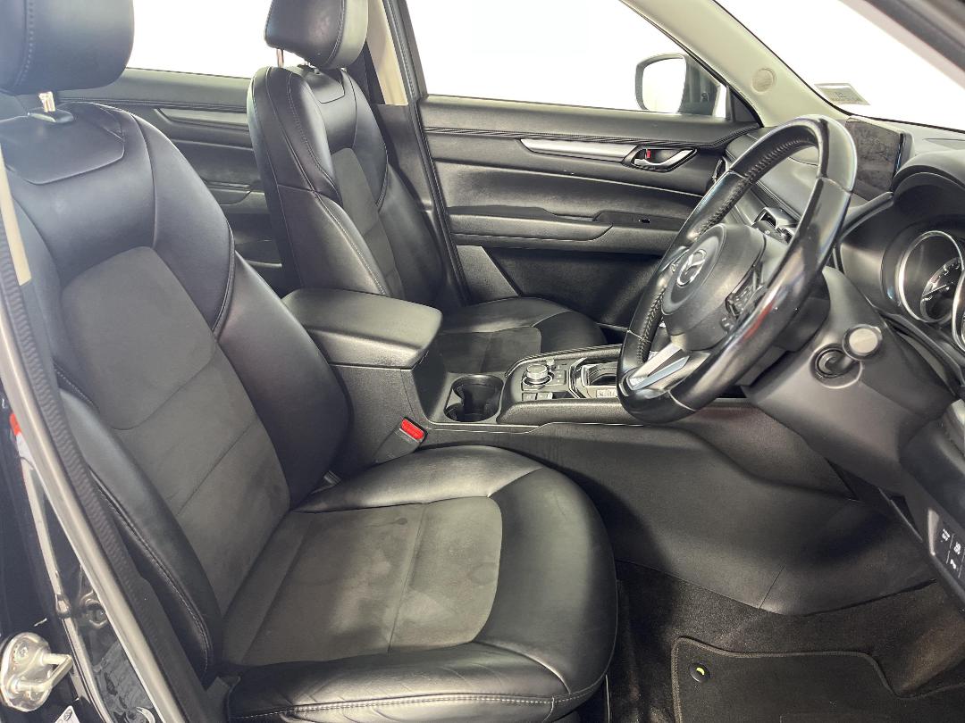 Photo '16' of Mazda CX-5