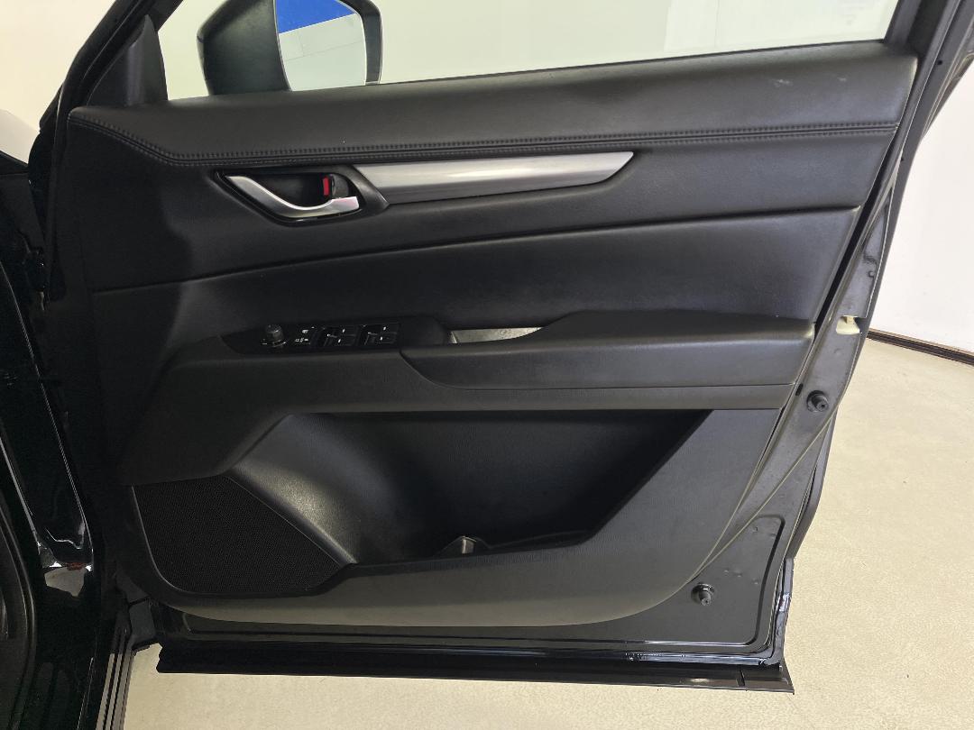 Photo '15' of Mazda CX-5