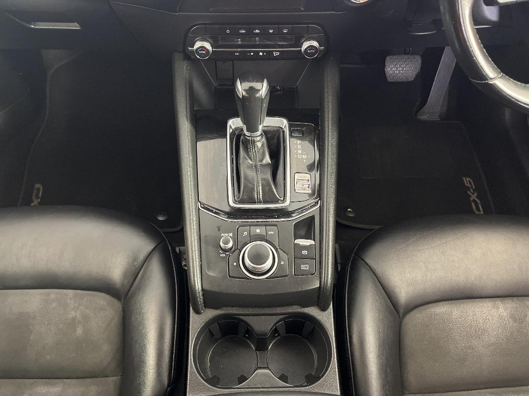 Photo '18' of Mazda CX-5