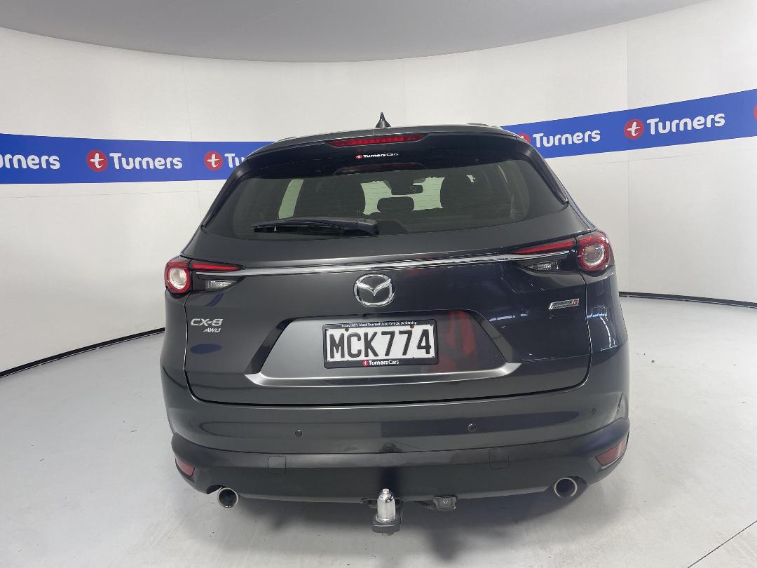 Photo '6' of Mazda CX-8