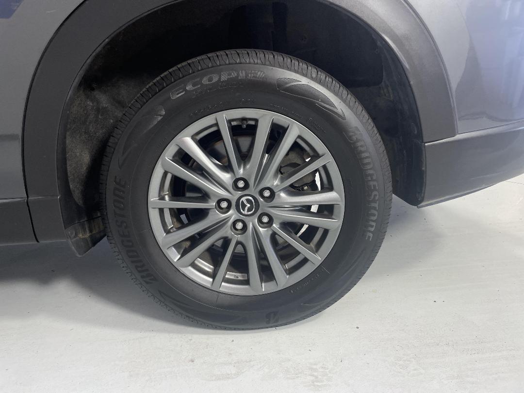 Photo '11' of Mazda CX-8