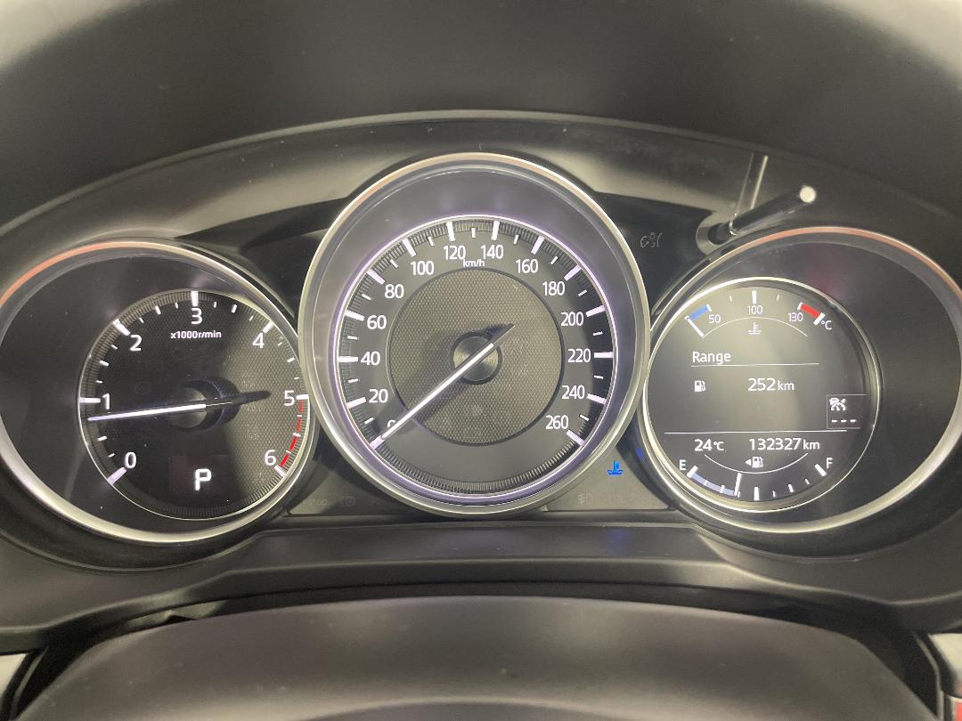 Photo '21' of Mazda CX-8