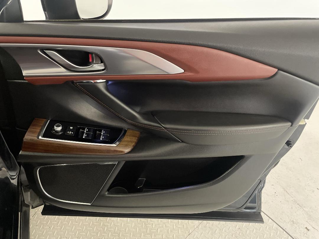 Photo '15' of Mazda CX-9 Photo '15' of Mazda CX-9