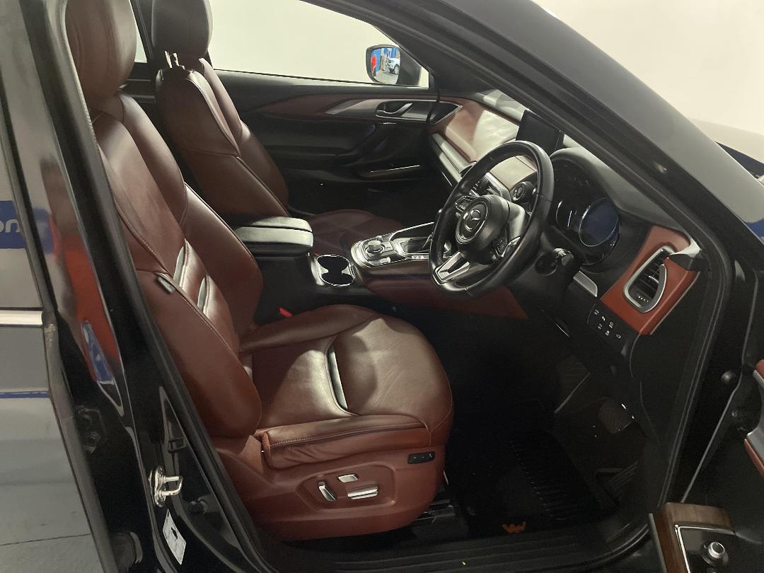 Photo '16' of Mazda CX-9 Photo '16' of Mazda CX-9