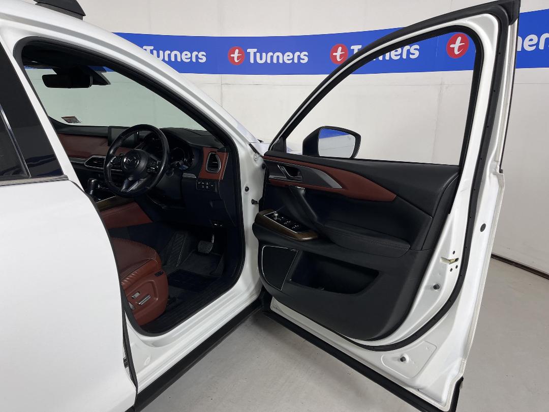 Photo '15' of Mazda CX-9 Photo '15' of Mazda CX-9