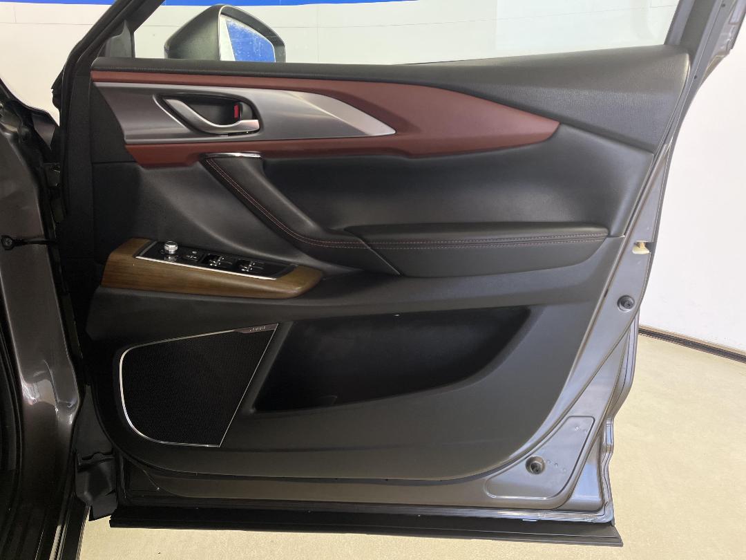 Photo '15' of Mazda CX-9