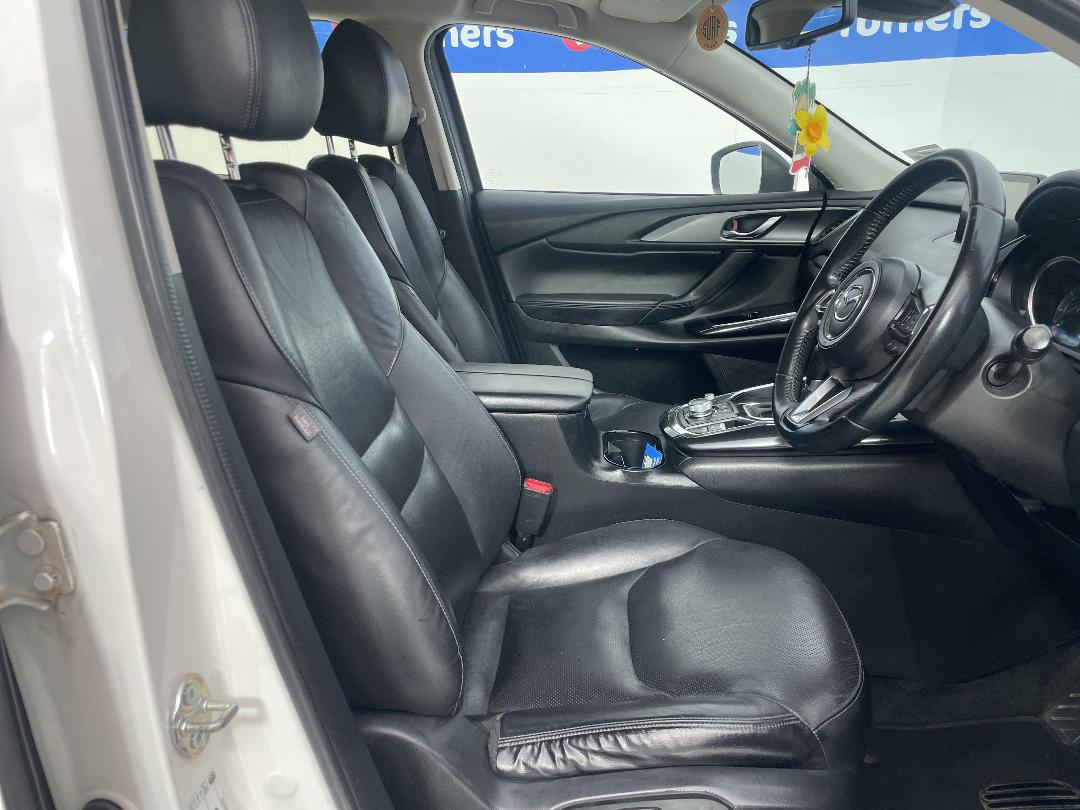 Photo '16' of Mazda CX-9