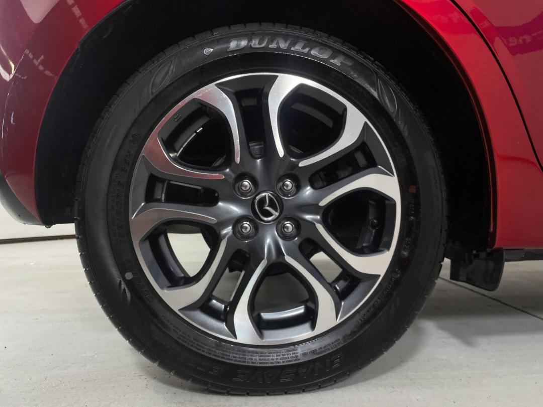 Photo '12' of Mazda Mazda2 Photo '12' of Mazda Mazda2