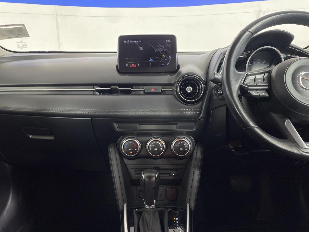 Photo '18' of Mazda Mazda2 Photo '18' of Mazda Mazda2