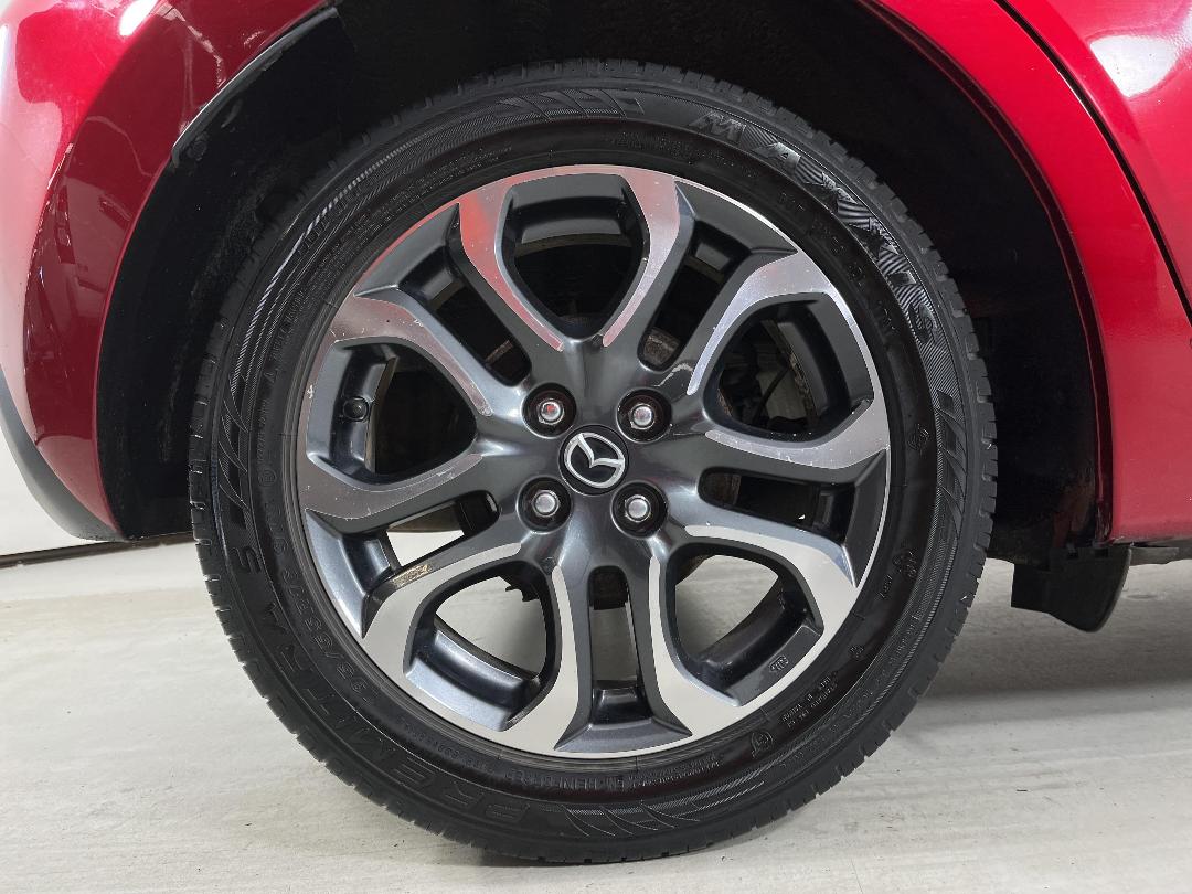 Photo '12' of Mazda Mazda2 Photo '12' of Mazda Mazda2