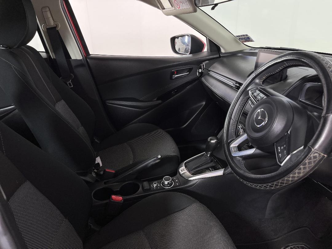 Photo '16' of Mazda Mazda2 Photo '16' of Mazda Mazda2