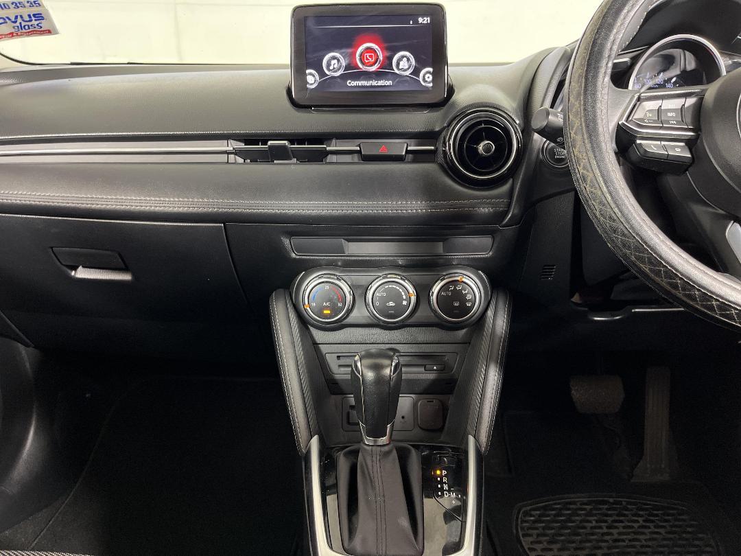 Photo '18' of Mazda Mazda2 Photo '18' of Mazda Mazda2