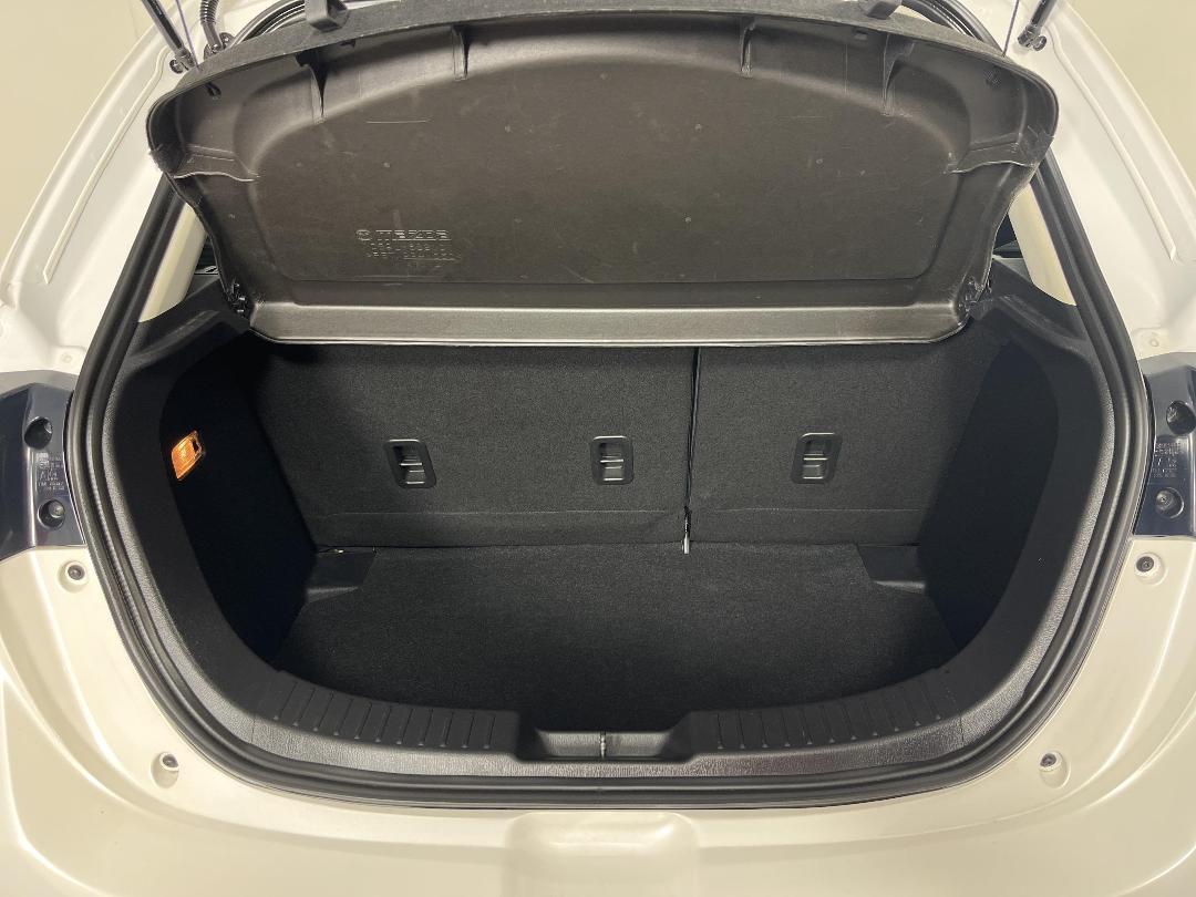 Photo '14' of Mazda Mazda2