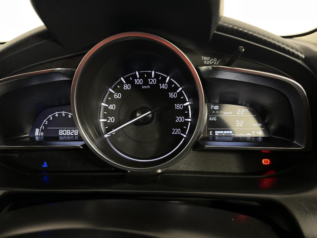 Photo '21' of Mazda Mazda2