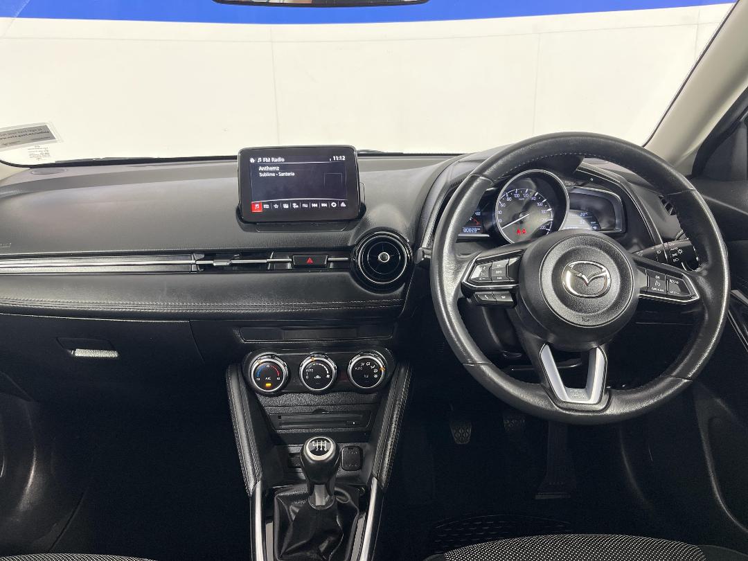 Photo '17' of Mazda Mazda2