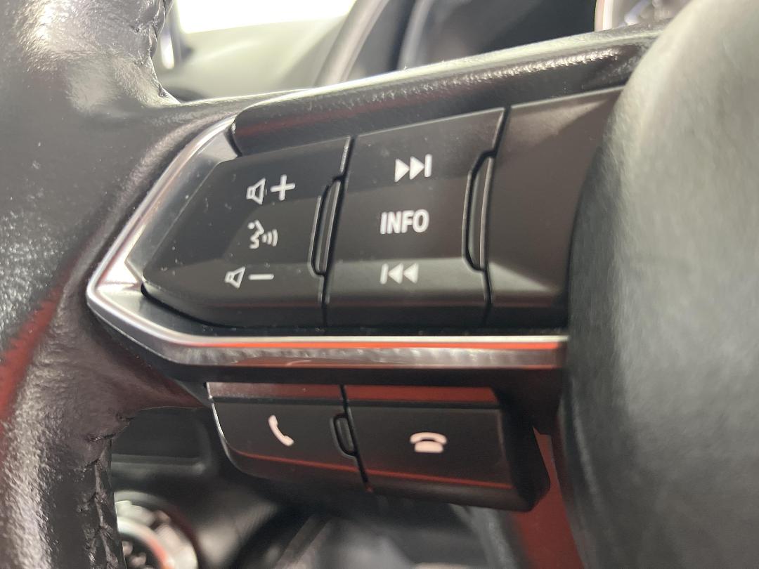 Photo '23' of Mazda Mazda2