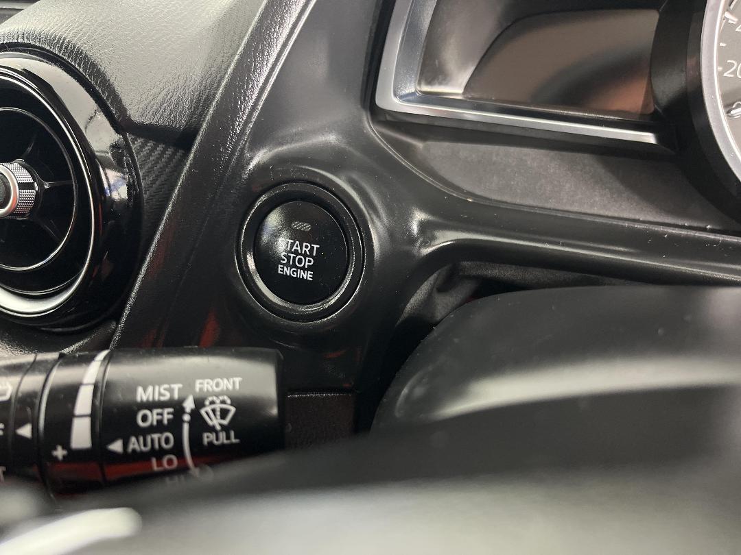 Photo '25' of Mazda Mazda2