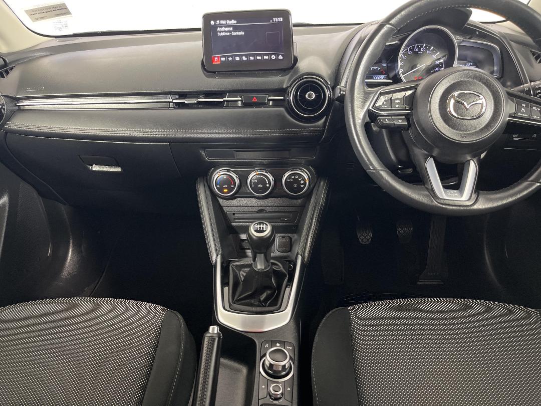 Photo '18' of Mazda Mazda2