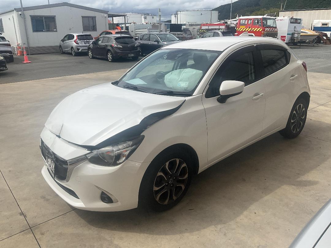 Photo '2' of Mazda Mazda2 GSX