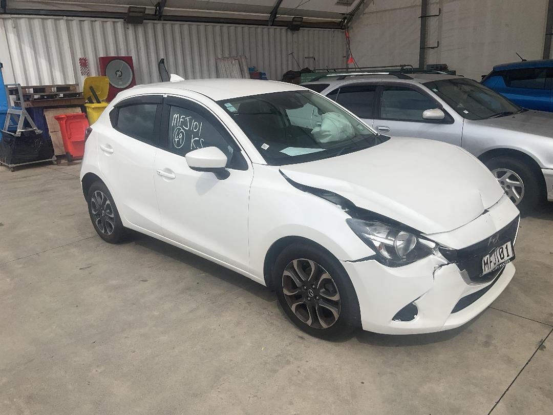 Photo '6' of Mazda Mazda2 GSX