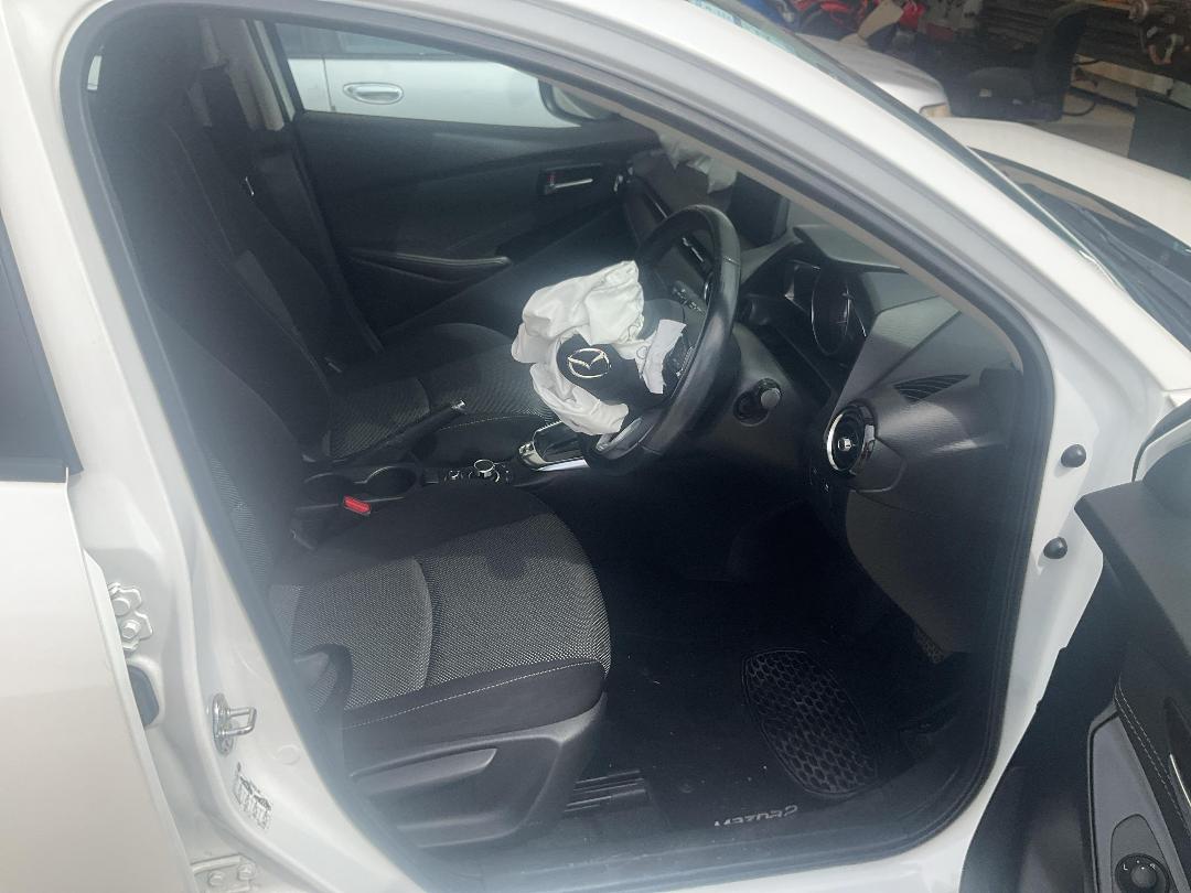 Photo '9' of Mazda Mazda2 GSX