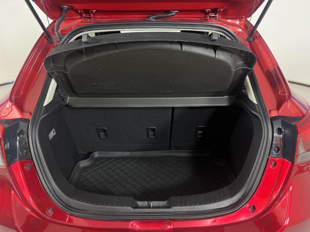 Photo '14' of Mazda Mazda2 Photo '14' of Mazda Mazda2