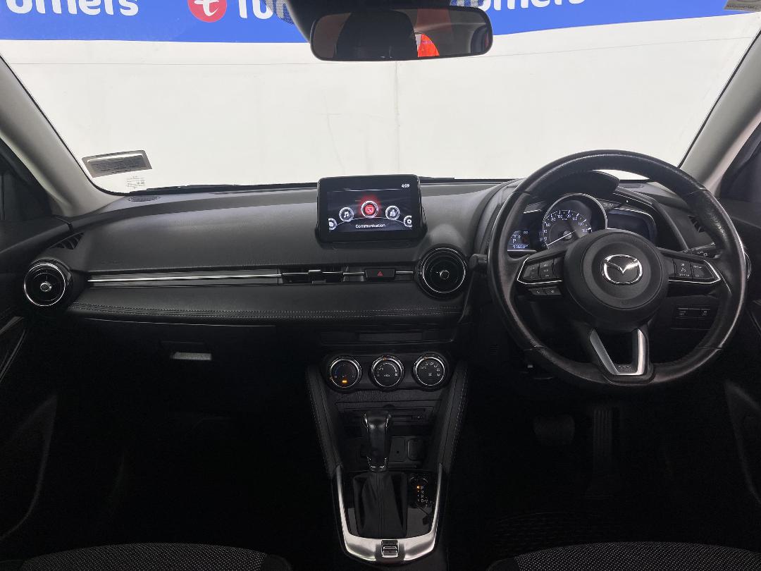 Photo '17' of Mazda Mazda2 Photo '17' of Mazda Mazda2