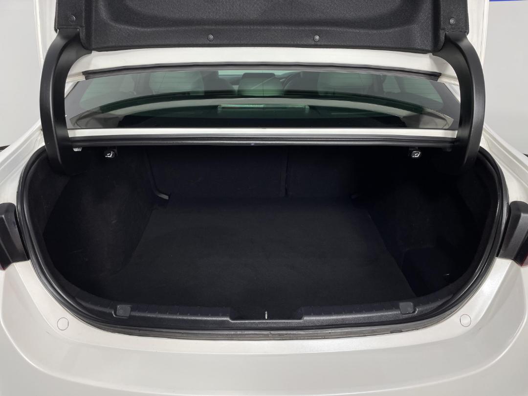 Photo '14' of Mazda Mazda3 Photo '14' of Mazda Mazda3