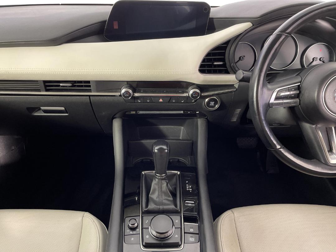 Photo '18' of Mazda Mazda3 Photo '18' of Mazda Mazda3