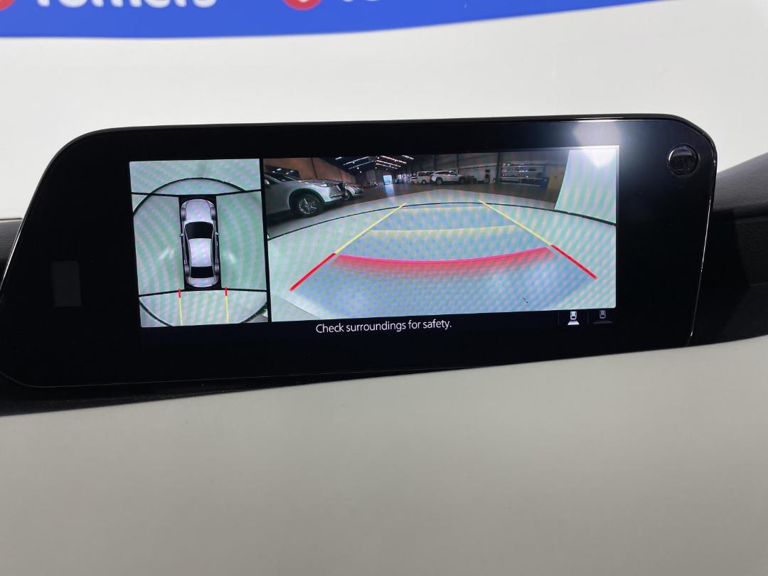 Photo '33' of Mazda Mazda3 Photo '33' of Mazda Mazda3