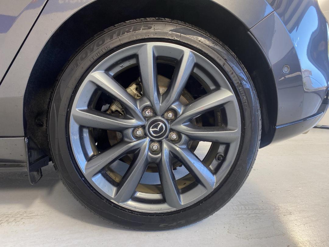 Photo '11' of Mazda Mazda3