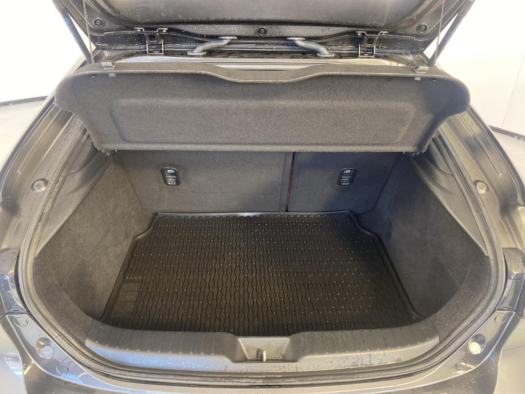 Photo '14' of Mazda Mazda3