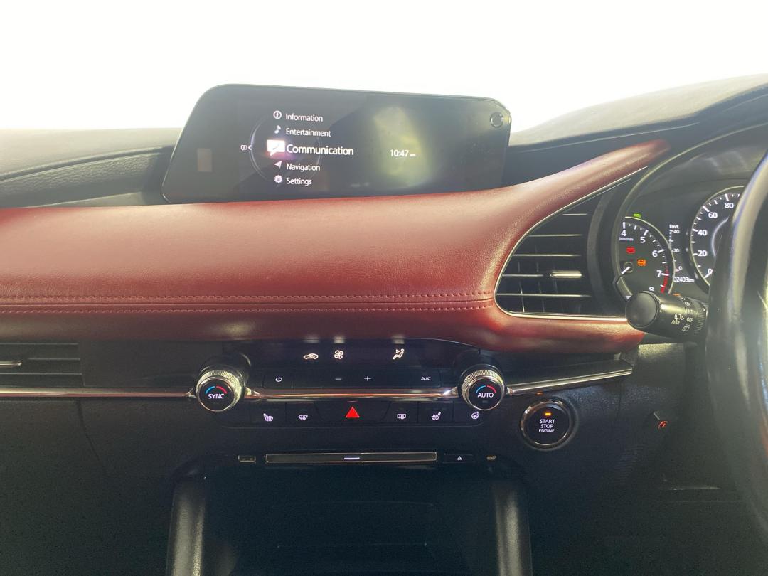 Photo '18' of Mazda Mazda3