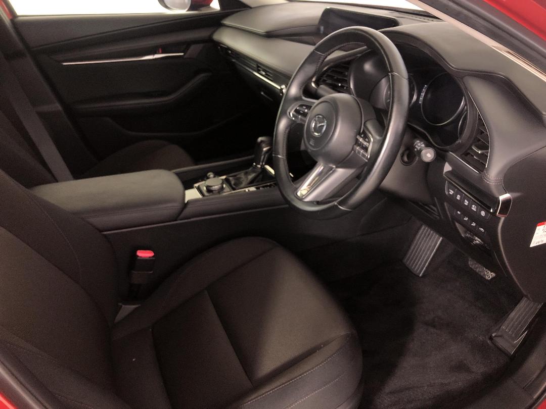 Photo '16' of Mazda Mazda3