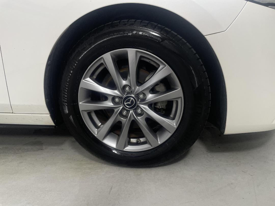 Photo '9' of Mazda Mazda3