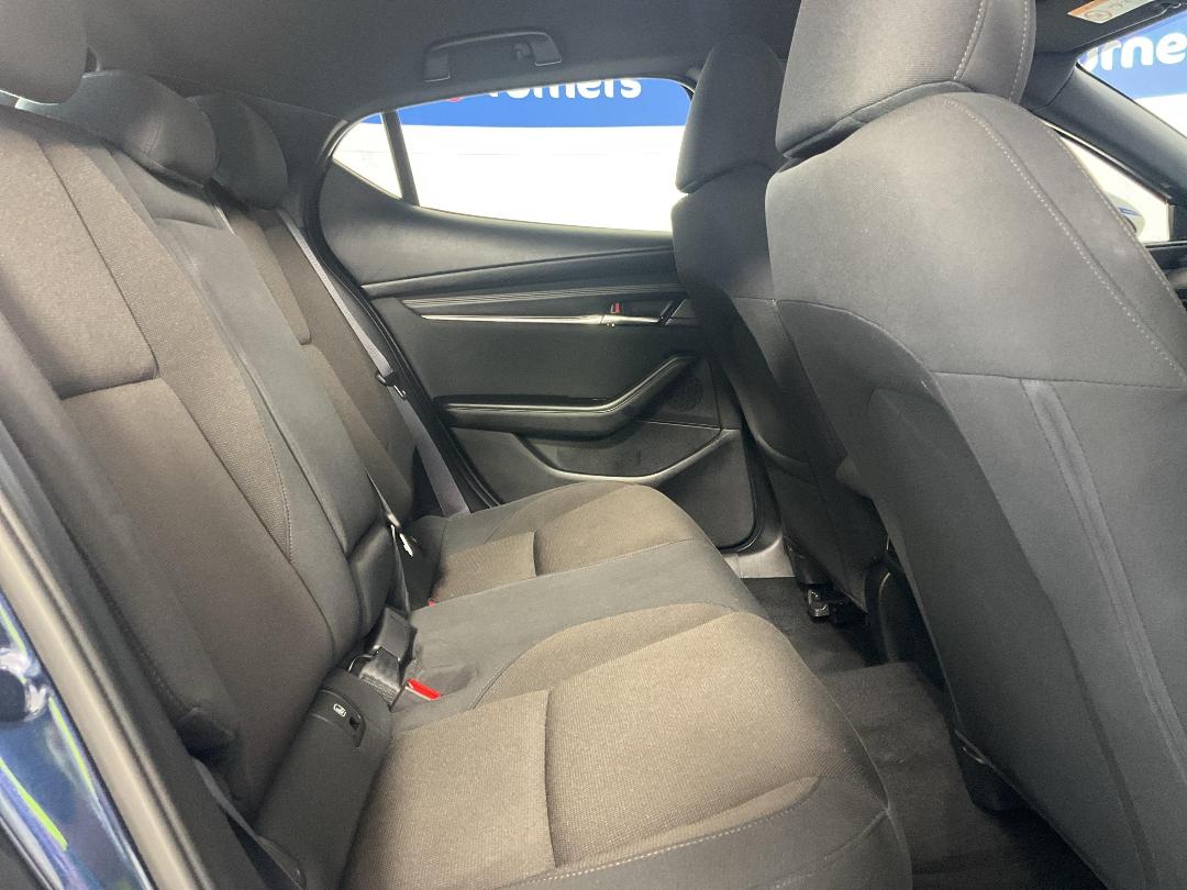 Photo '20' of Mazda Mazda3 Photo '20' of Mazda Mazda3