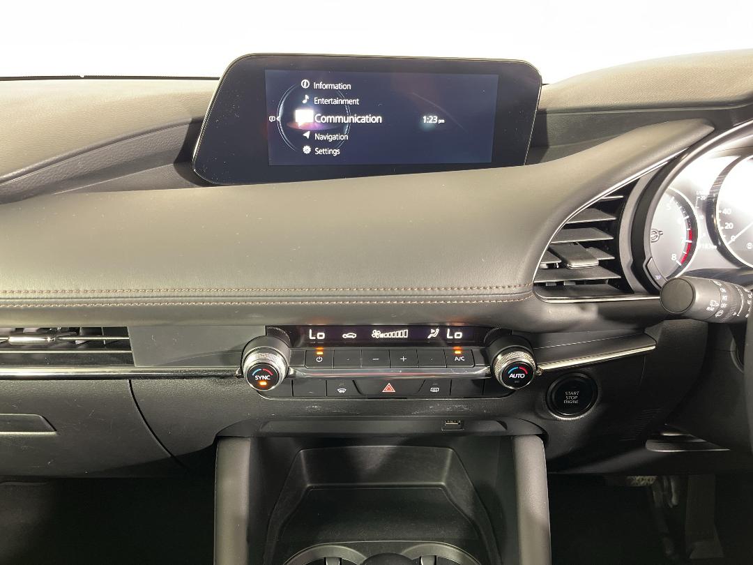 Photo '18' of Mazda Mazda3 Photo '18' of Mazda Mazda3