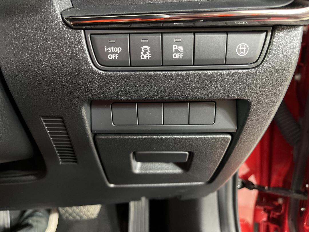 Photo '24' of Mazda Mazda3 Photo '24' of Mazda Mazda3