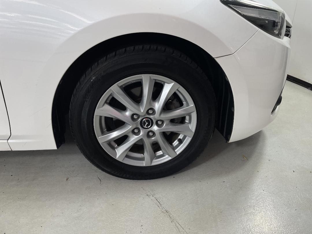 Photo '9' of Mazda Mazda3