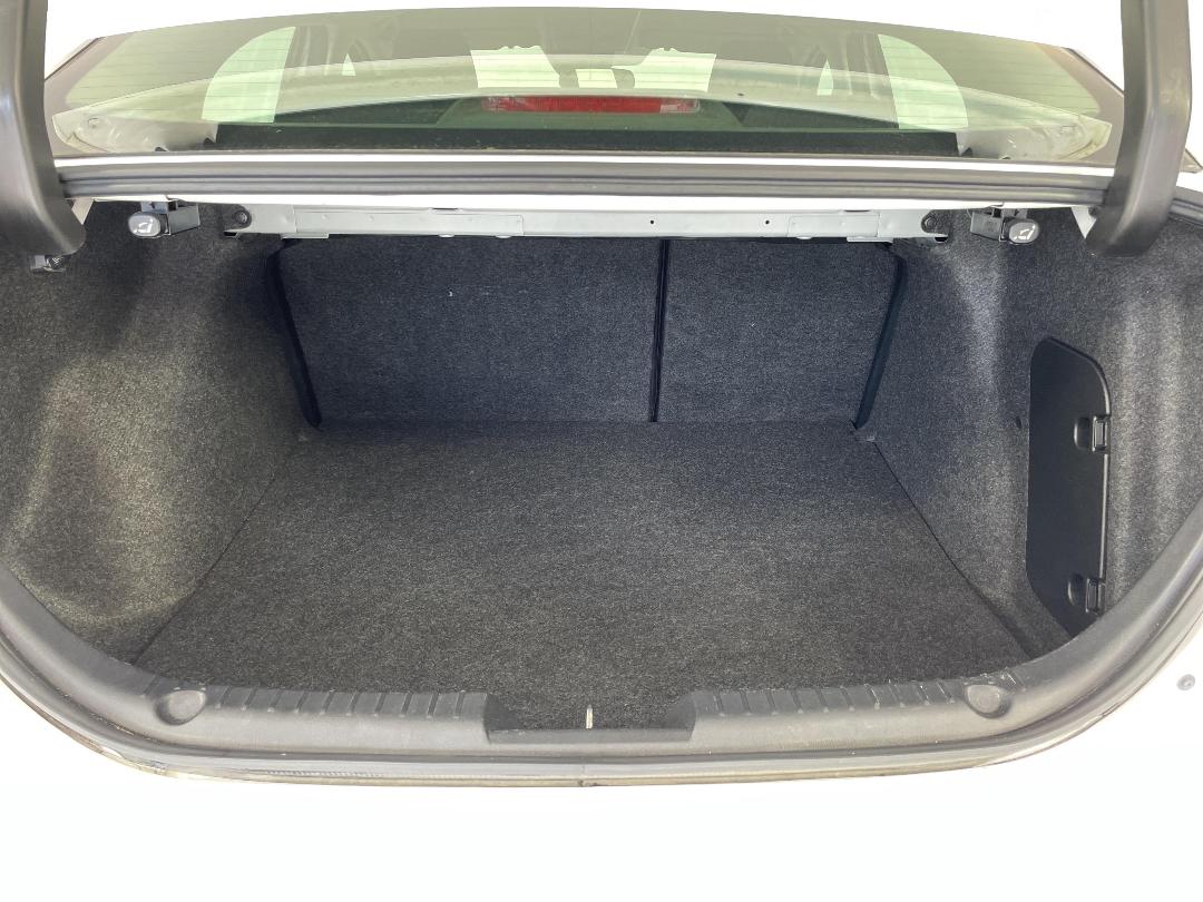 Photo '14' of Mazda Mazda3