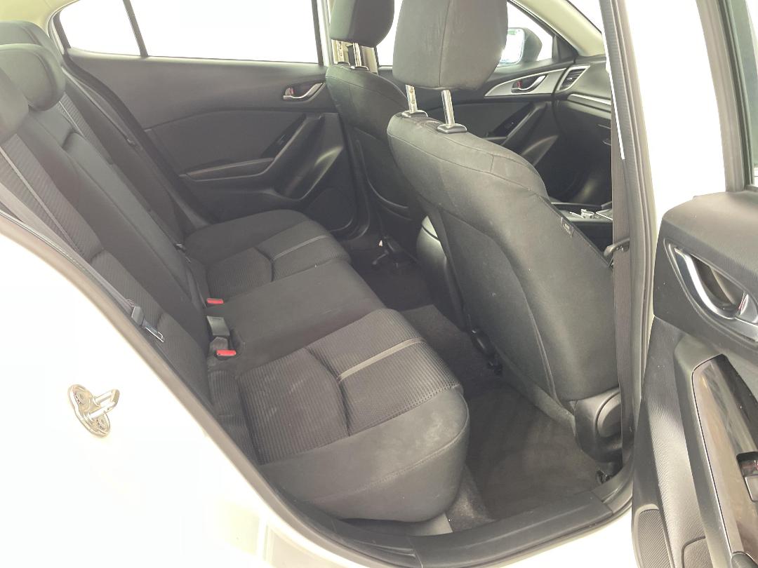 Photo '20' of Mazda Mazda3