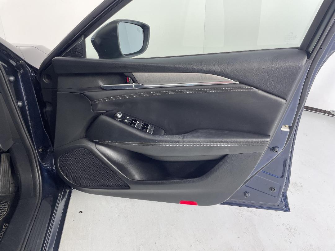 Photo '15' of Mazda Mazda6