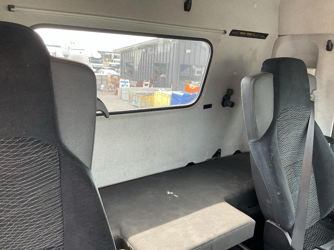 Photo '28' of Mercedes-Benz Actros 2643 LS 6 X 4 Tractor Unit