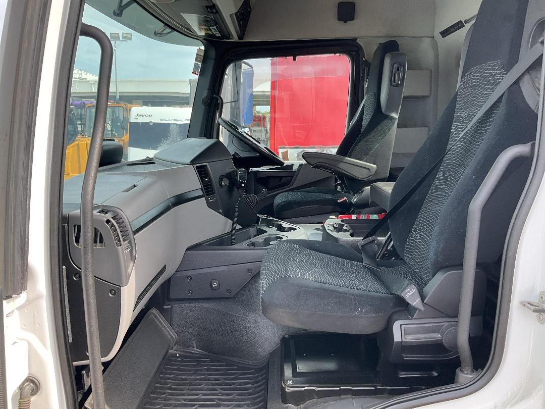 Photo '30' of Mercedes-Benz Actros 2643 LS 6 X 4 Tractor Unit