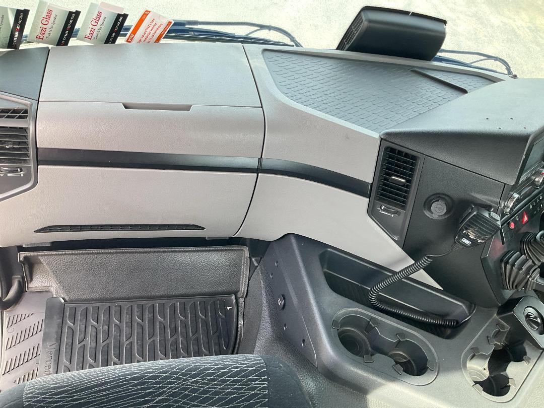 Photo '32' of Mercedes-Benz Actros 2643 LS 6 X 4 Tractor Unit