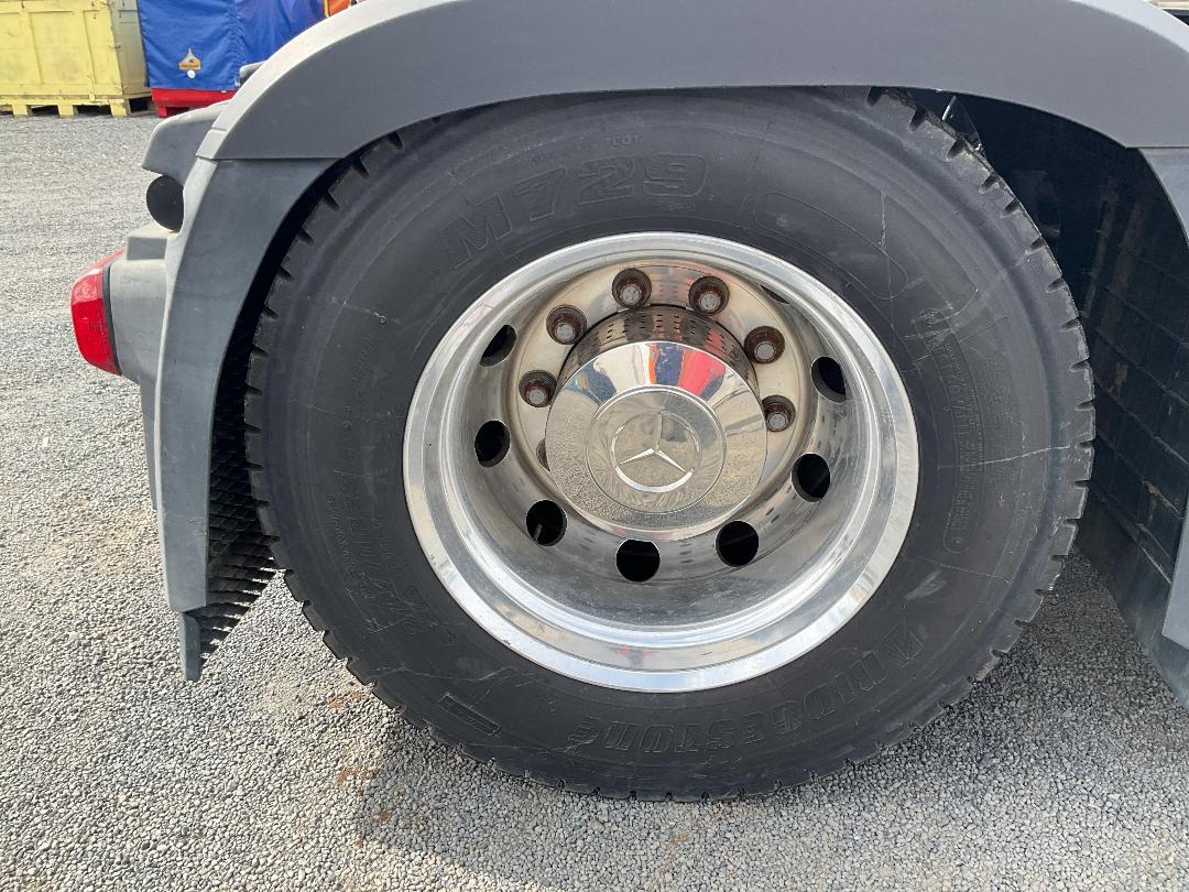 Photo '49' of Mercedes-Benz Actros 2643 LS 6 X 4 Tractor Unit