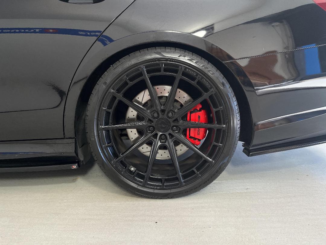 Photo '11' of Mercedes-Benz E63 Photo '11' of Mercedes-Benz E63