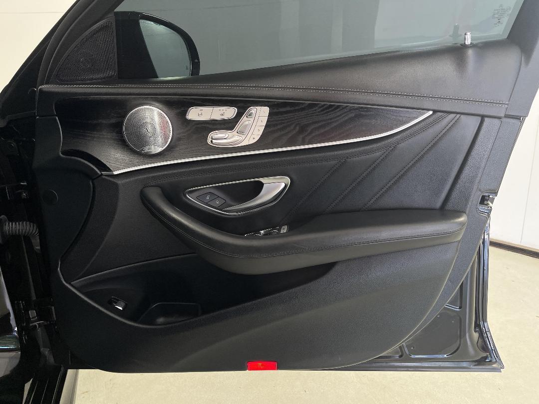 Photo '15' of Mercedes-Benz E63 Photo '15' of Mercedes-Benz E63