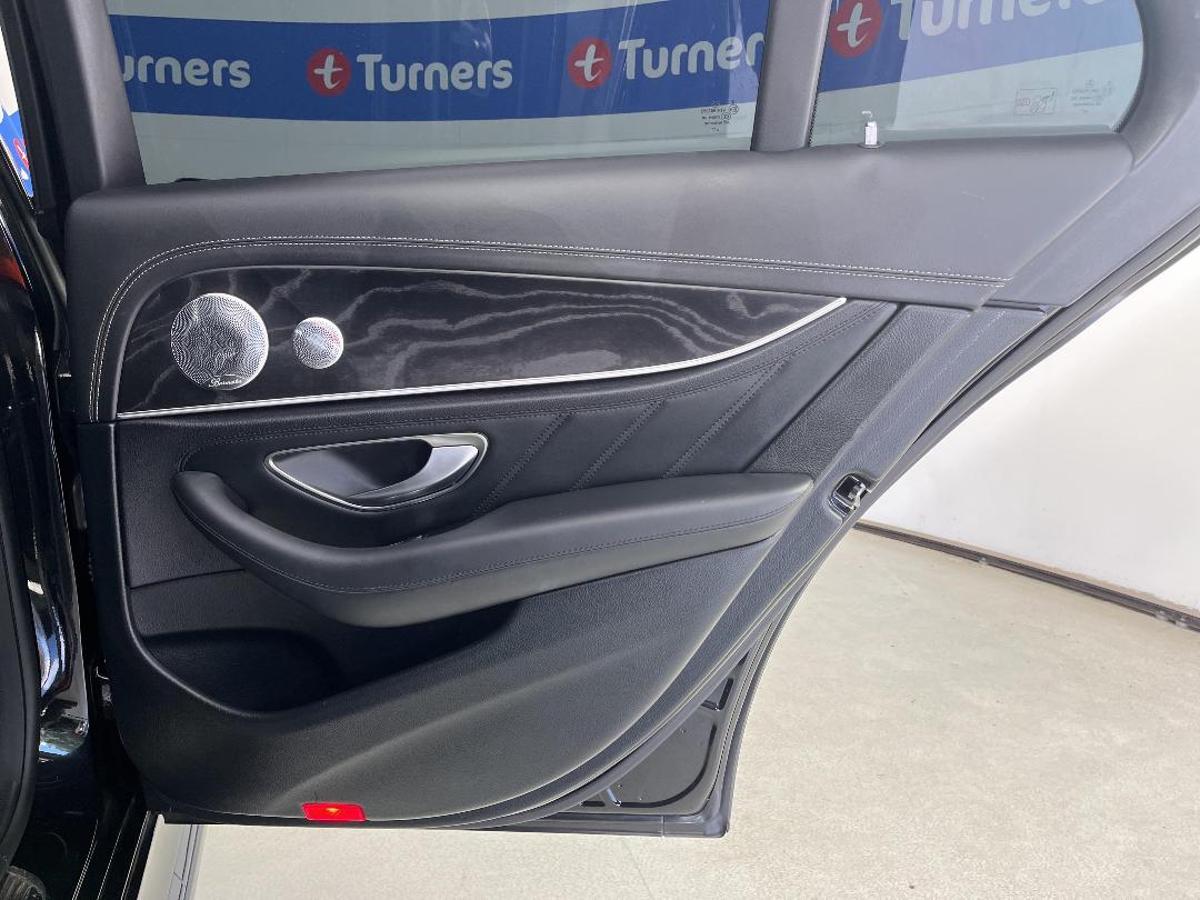 Photo '19' of Mercedes-Benz E63 Photo '19' of Mercedes-Benz E63